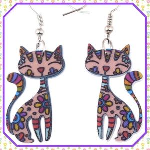 🌸New🌸Floral Cat Earrings🌸Two Pair🌸